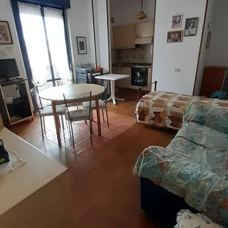 Apartment Casa Vacanze Francesca *
